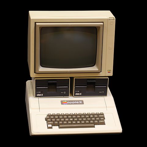 Apple II с двумя FDD и монитором